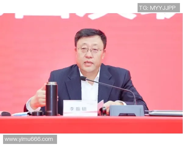 周强畅谈英雄联盟发展历程与个人成长的精彩故事